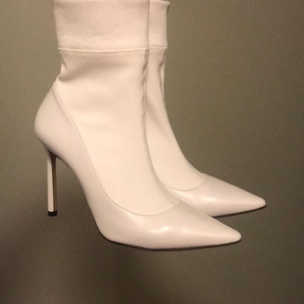I want choo sock Jimmy Choo Brandon white heels
